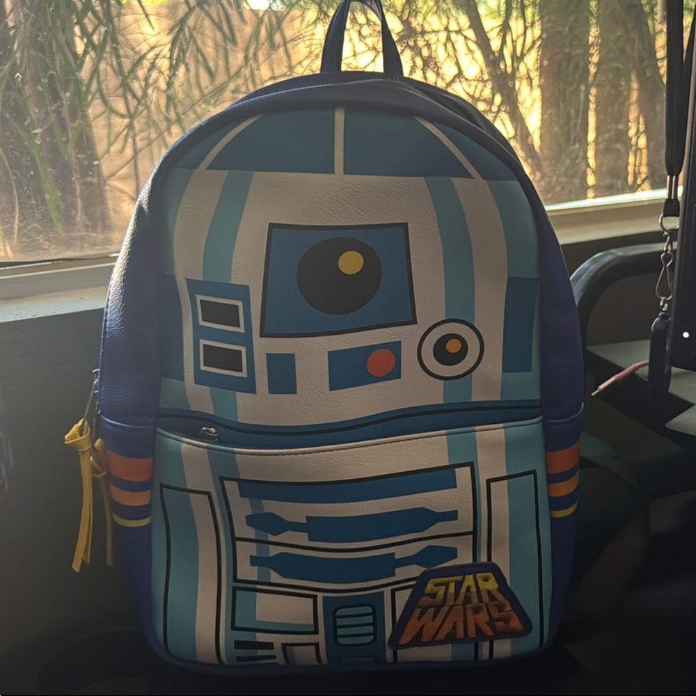 Star Wars R2-D2 Backpack
